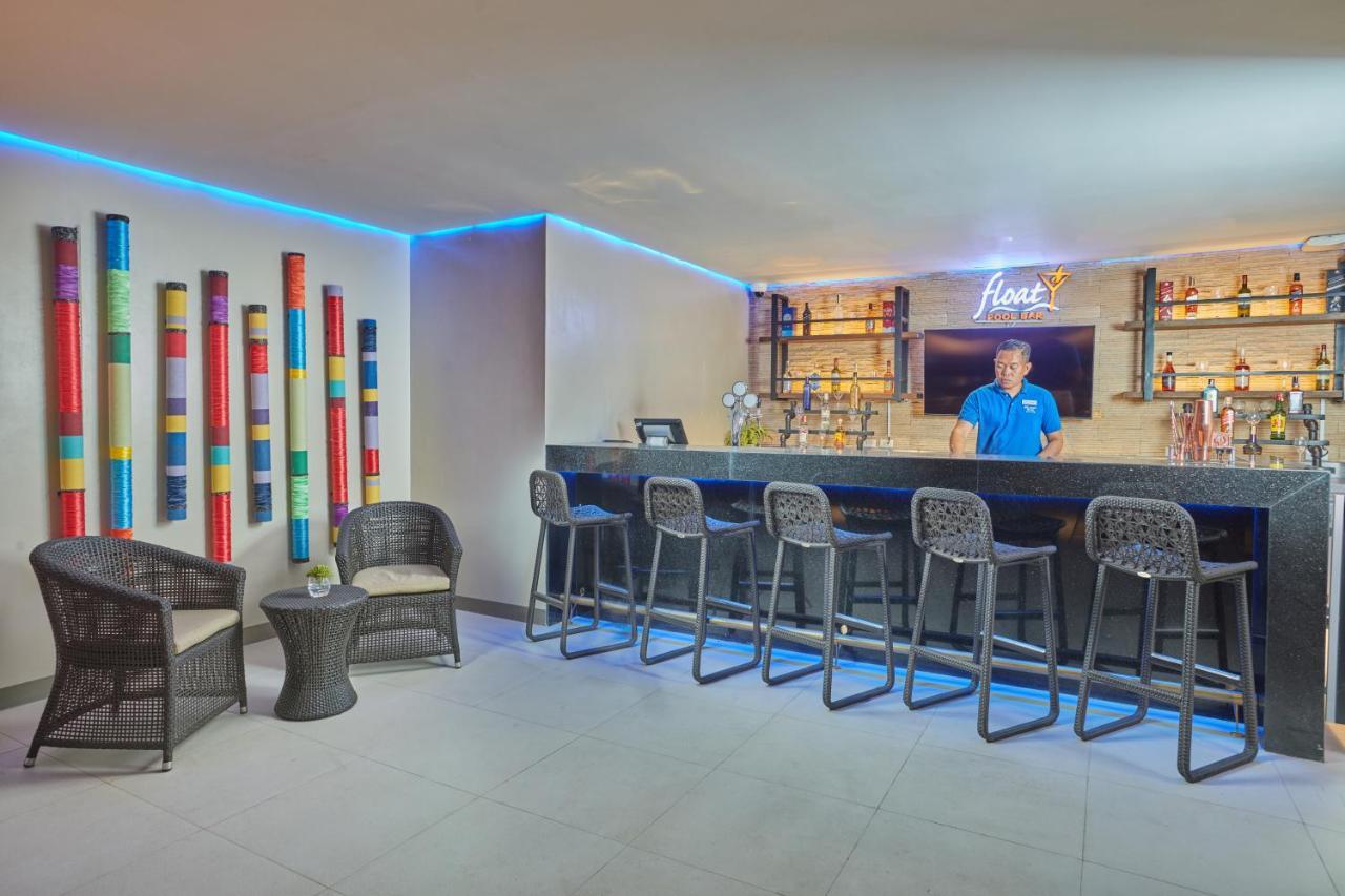 Belmont Hotel Mactan Lapu-Lapu City Exteriör bild