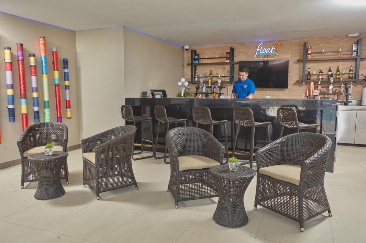 Belmont Hotel Mactan Lapu-Lapu City Exteriör bild