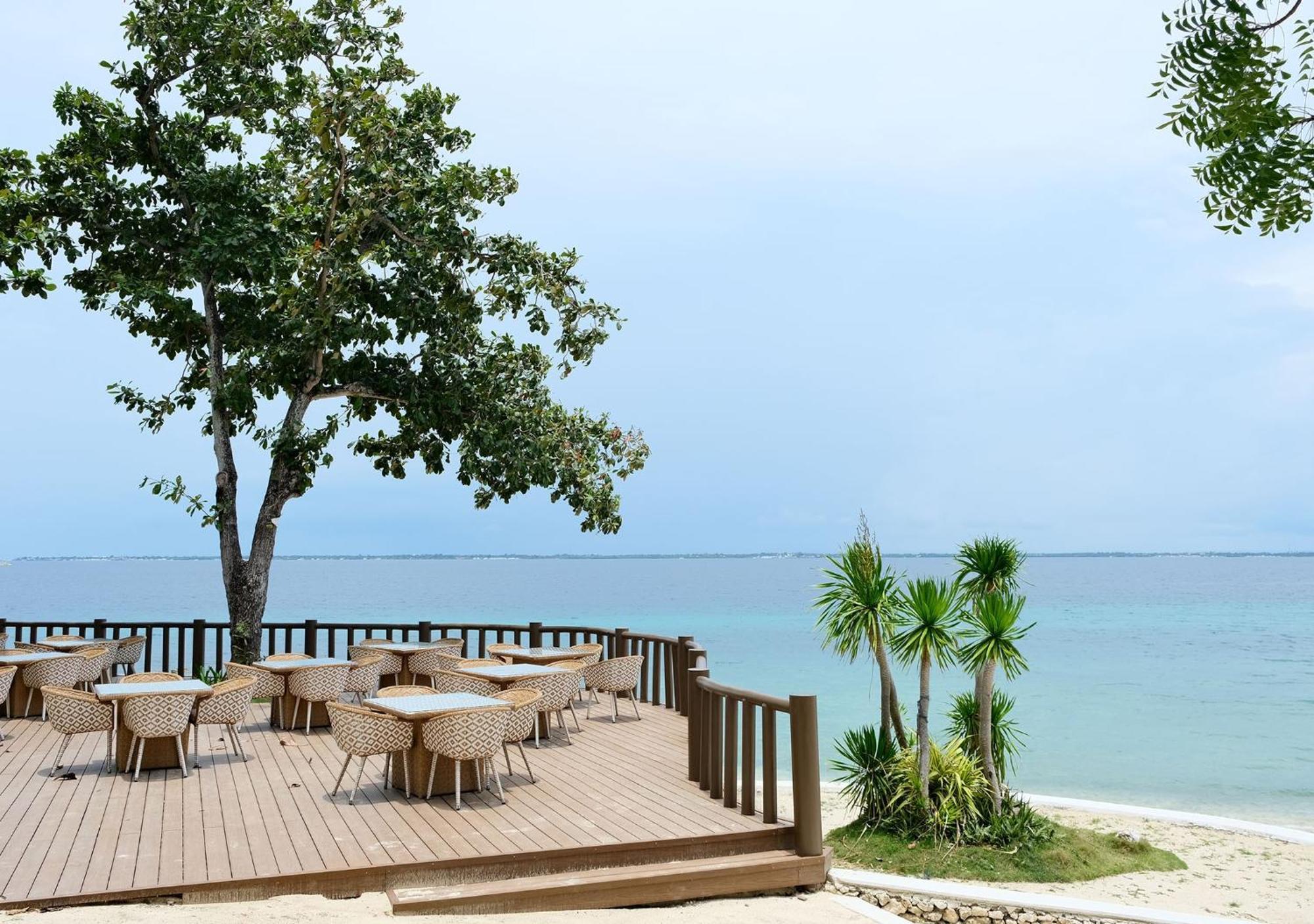 Belmont Hotel Mactan Lapu-Lapu City Exteriör bild