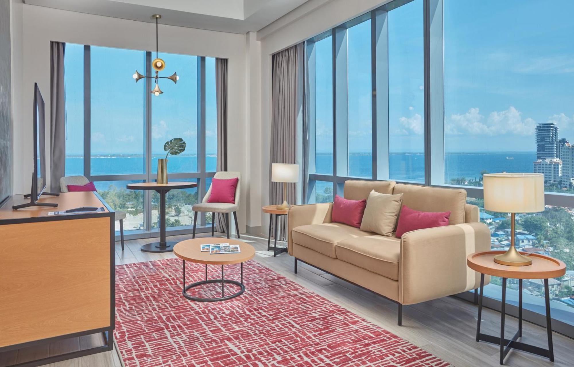 Belmont Hotel Mactan Lapu-Lapu City Exteriör bild