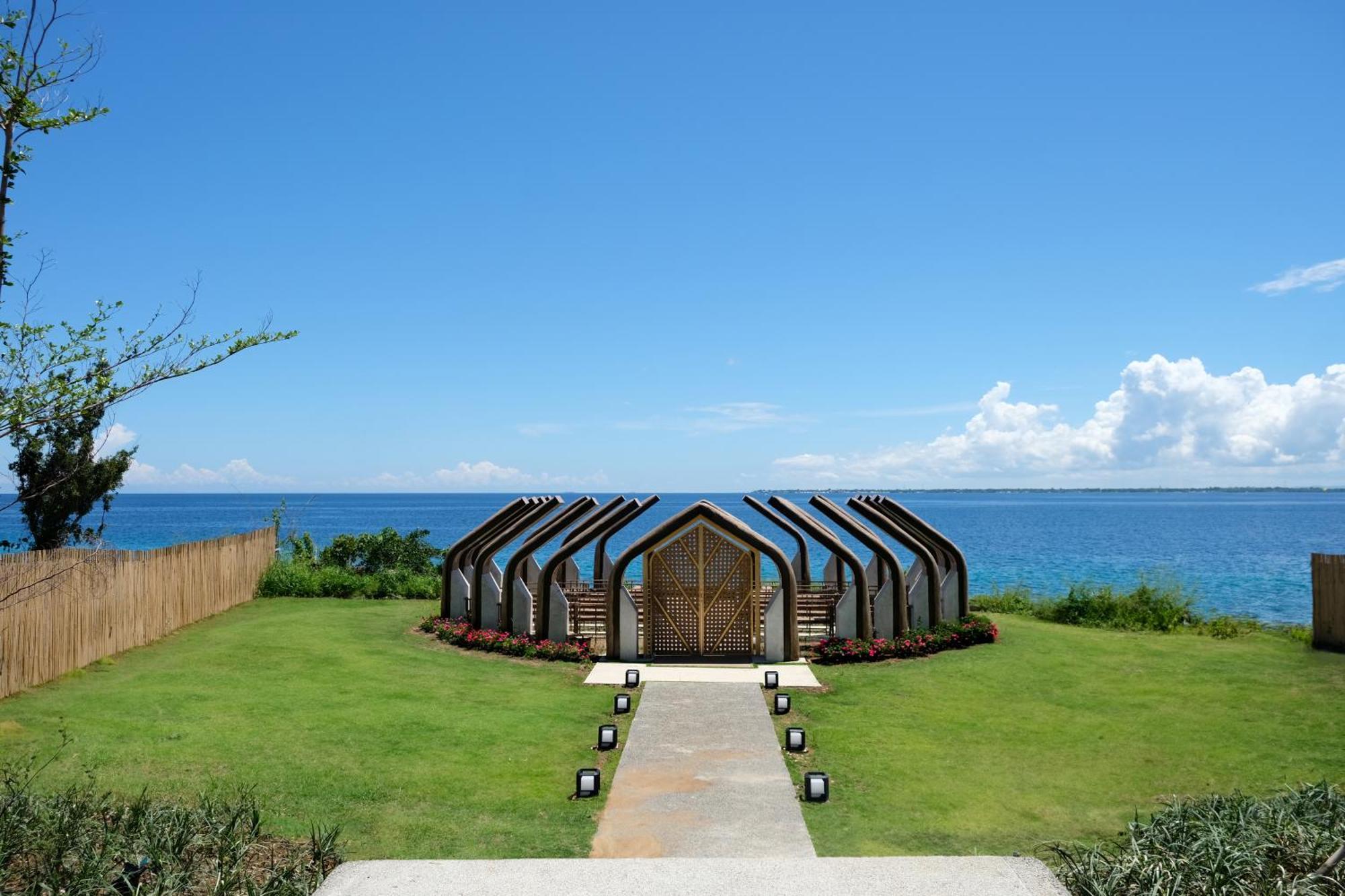 Belmont Hotel Mactan Lapu-Lapu City Exteriör bild