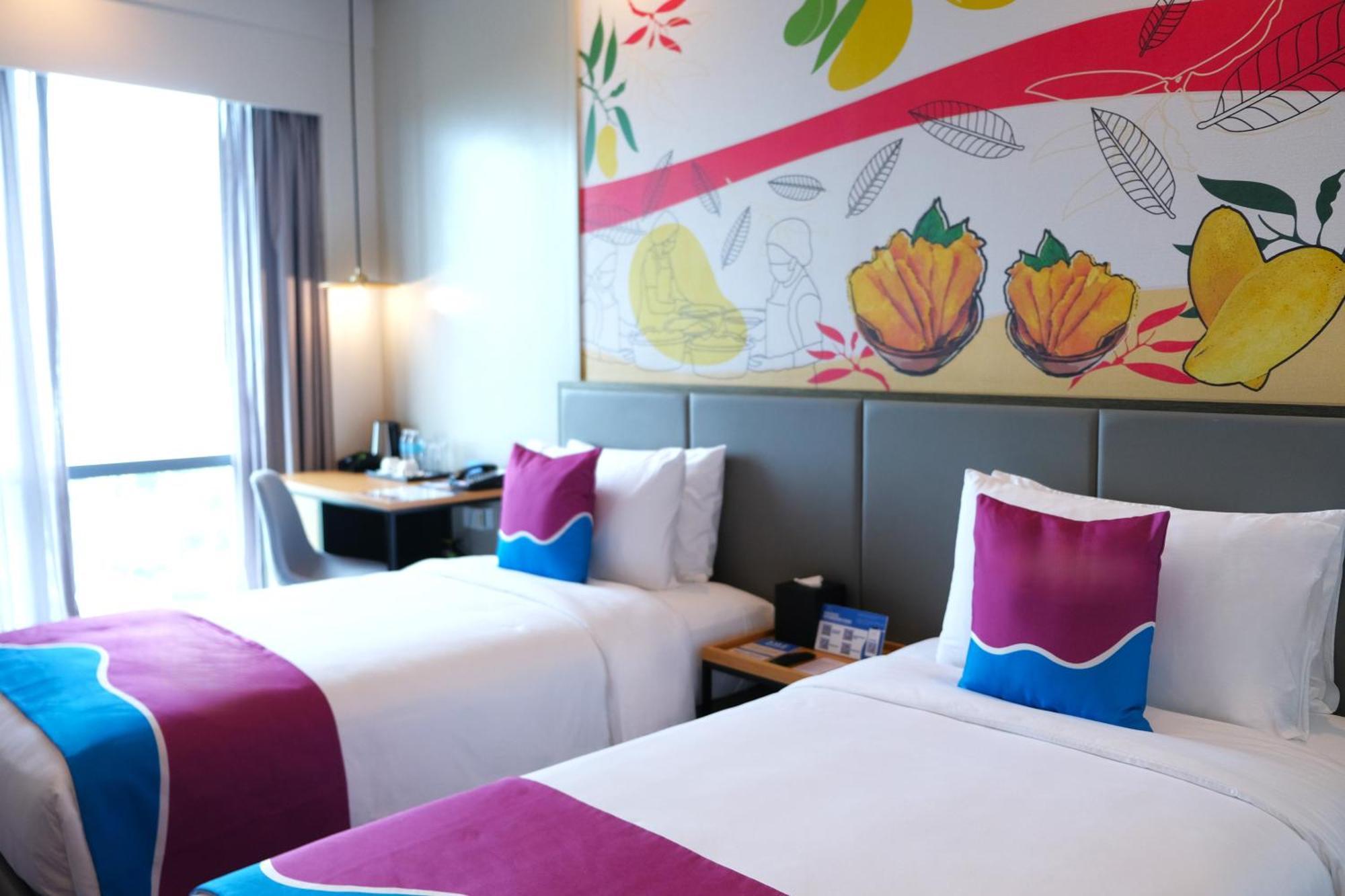 Belmont Hotel Mactan Lapu-Lapu City Exteriör bild