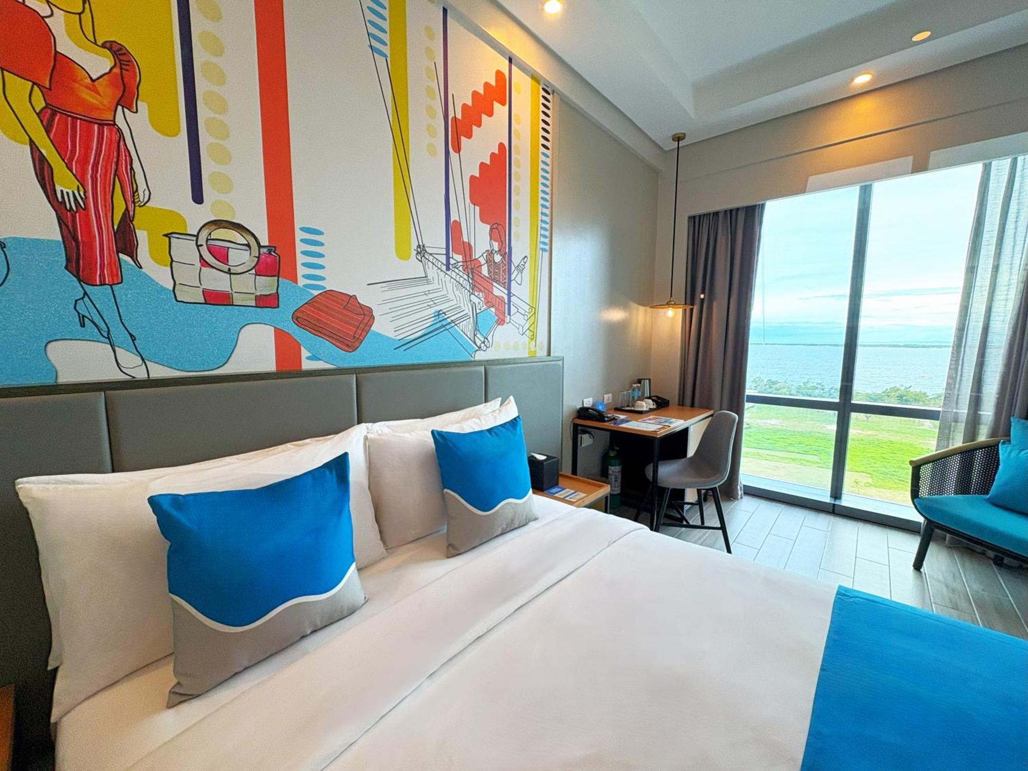 Belmont Hotel Mactan Lapu-Lapu City Exteriör bild